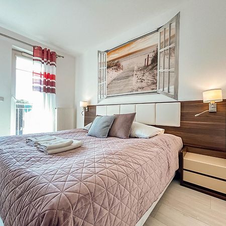 Apartamenty Na Wyspie - Aquamarina - Parking シフィノウイシチェ エクステリア 写真